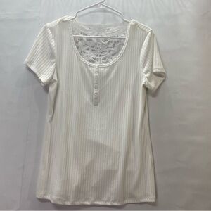 White Ribbed Lace Back Henley Short Sleeve Top Size L based on measurements